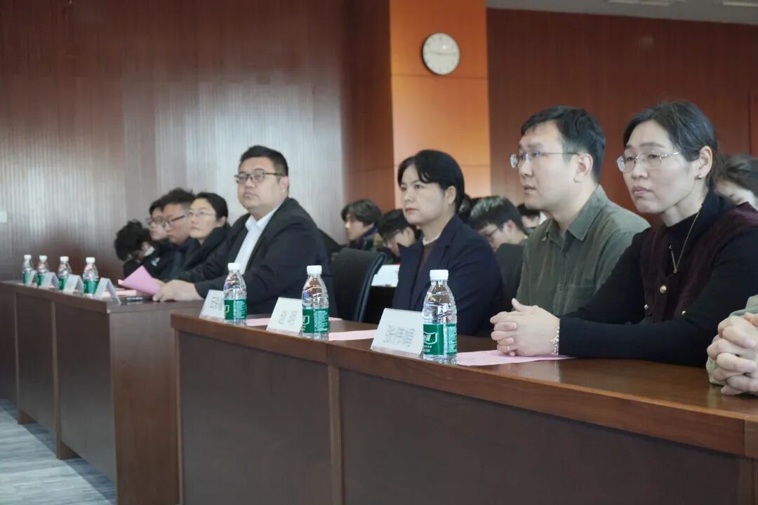 师生代表及兄弟院校师生代表共同出席